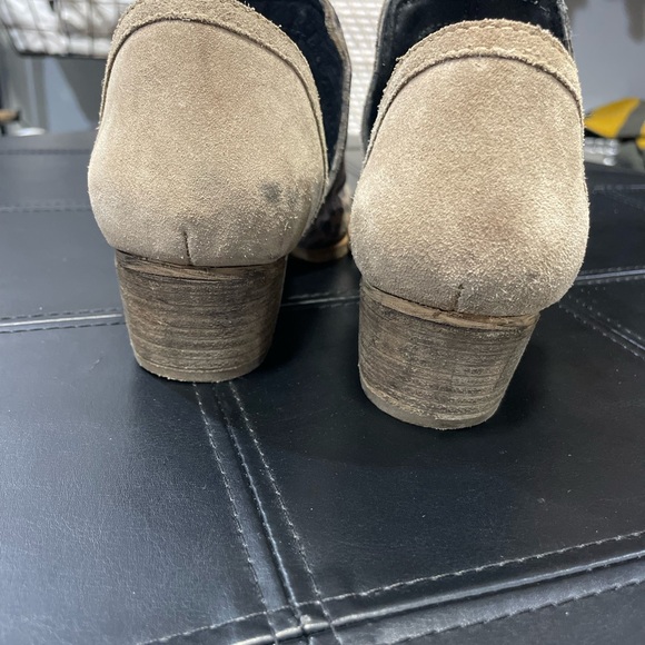 Stylish Leopard Print Ankle Booties - Picture 4 of 4